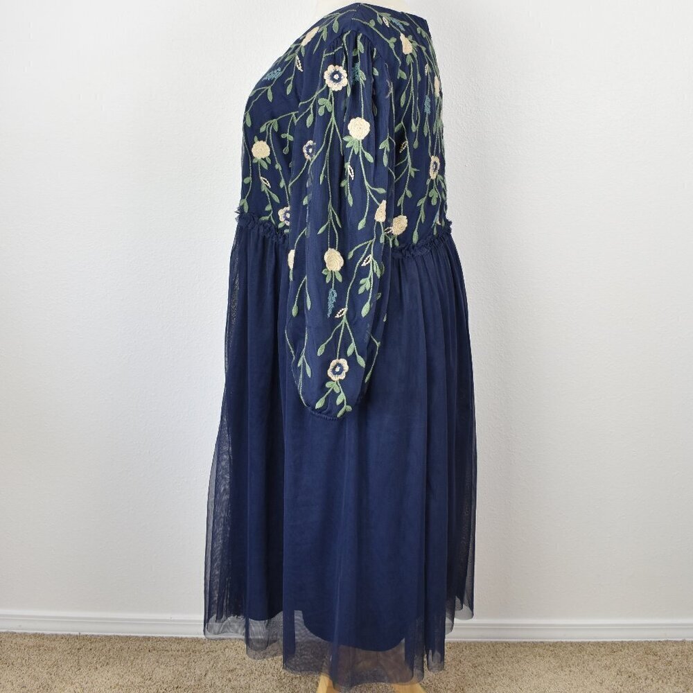 JessaKae Leah Dress Floral Embroidered - 4x - Picture 5 of 9